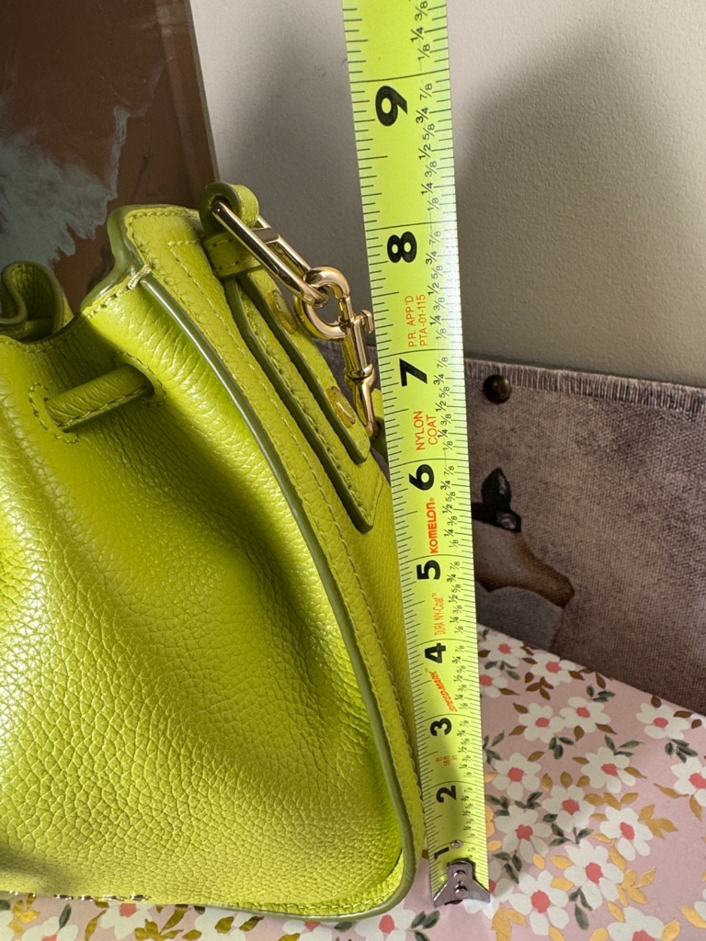 Marc Jacobs Lime Leather Drawstring Crossbody - Picture 13 of 13